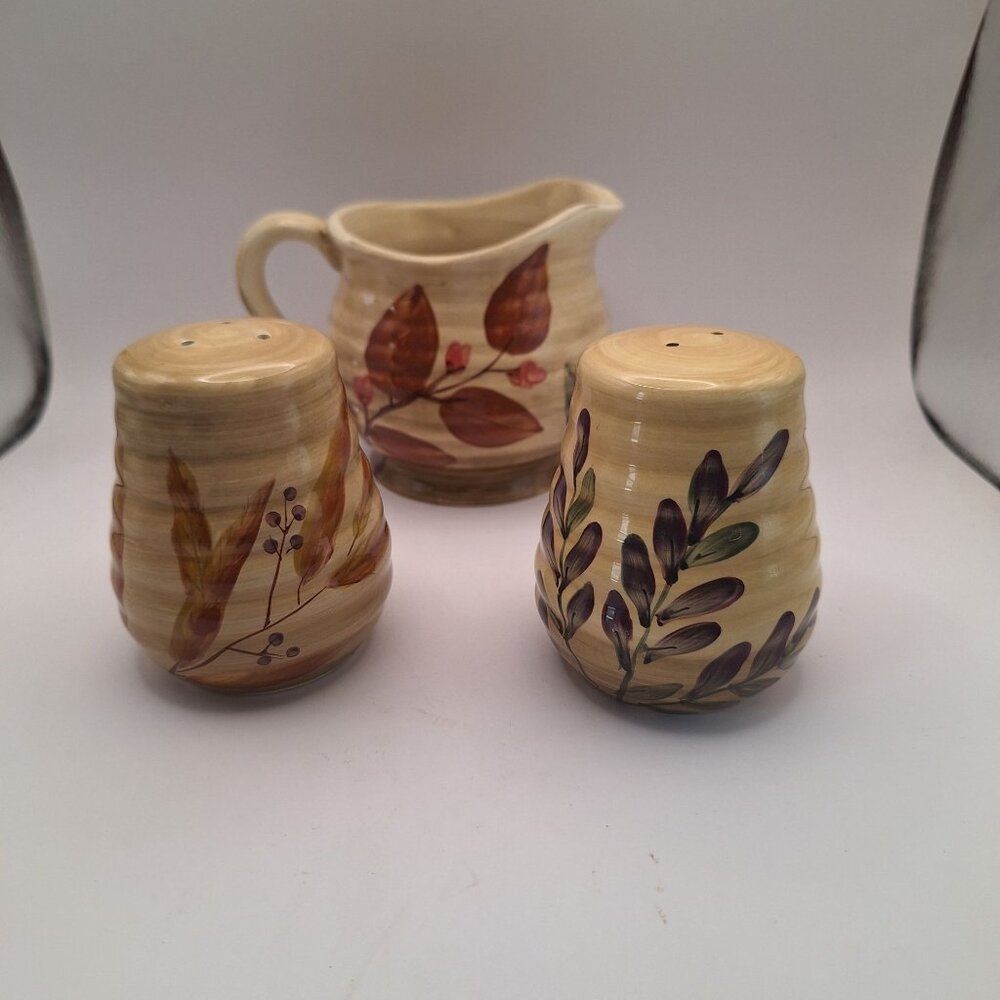 SHADOWWOOD BY HOME TRENDS 3 PIECE CREAMER SALT & PEPPER SHAKERS LEAVES & FLOWERS